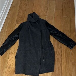 Vince grey wool blend coat with real leather sleeves